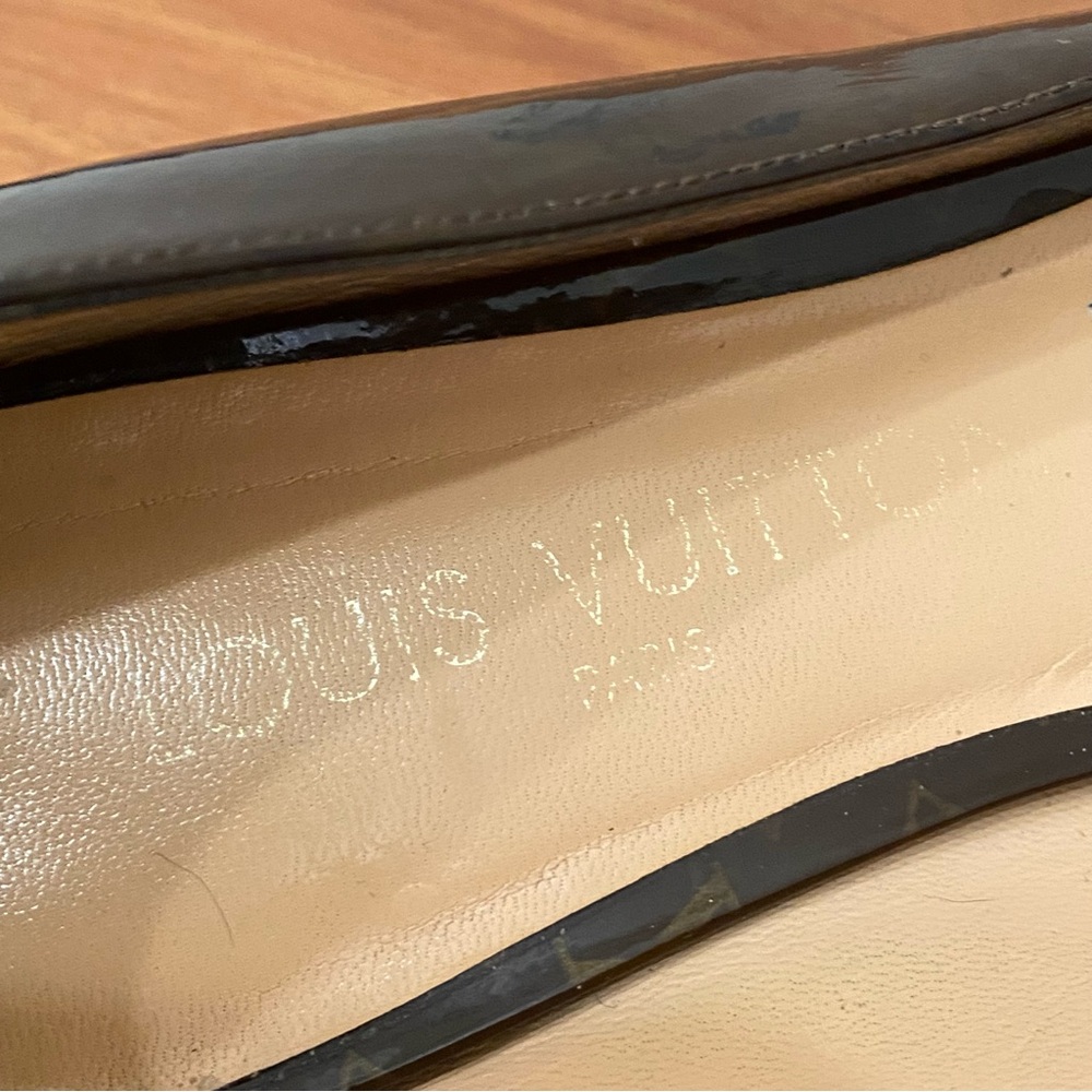 LOUIS VUITTON Brown Patent Leather Monogram Mary Jane Flats Size 37 1/2 - Picture 7 of 16